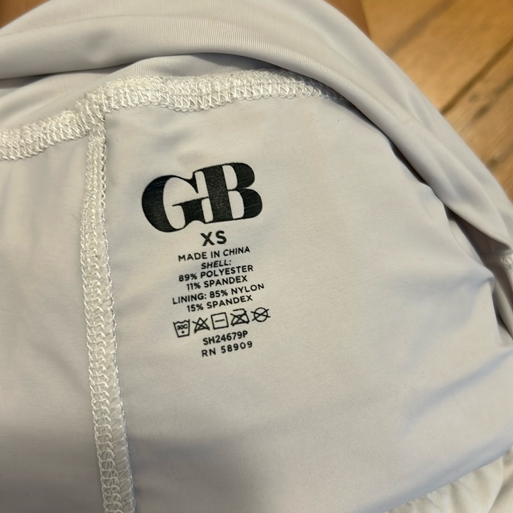 White GB girls align shorts size XS